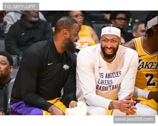 今日凯尔特人对阵76人激战在即球迷期待精彩对决与巅峰对抗