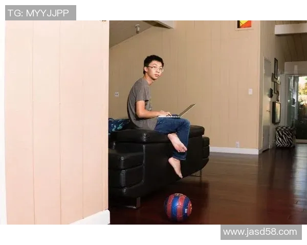 上海极限运动队耐力争议引发热议运动员表现与训练方式的深度探讨